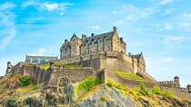 Skip-the-line Edinburgh Castle with Old Town Walking Tour