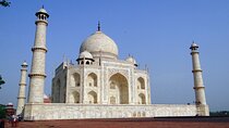 All Inclusive Taj Mahal & Agra Fort Tour from Delhi by Express Train