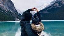 From Calgary: Moraine, Lake Louise & Johnston Canyon- Shared Tour