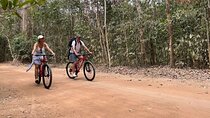 Private Angkor Wat Biking Tour at Sunrise