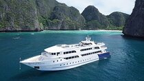 Escape to Phi Phi Islands: Ferry with Lunch