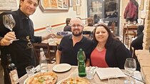 Rome: Pizza & Tiramisu Class with Free Flowing Fine Wine