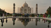 Taj Mahal Private Day Tour From Delhi with Transportation