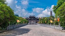 Deluxe Ninh Binh Day Tour Bai Dinh Pagoda, Trang An, Mua Caves 