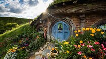  Hobbiton Movie Set Small Tour from Auckland