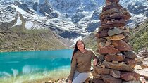 Immerse yourself in the magic of the Humantay Lagoon