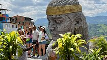 Commune 13 Private Tour; History, Graffitour and Snacks included