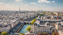 Tour History and Photography with the Eiffel Tower