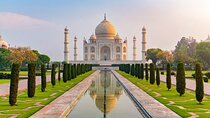 From Delhi: Taj Mahal Tour with Elephant Conservation Centre