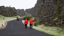 Small Group Golden Circle with Kerid Crater & Tomato Farm Visit