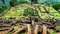 Explore Giant Pyramidal Megalithic site in Gunung Padang 