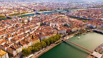 Fly above Lyon in a private plane