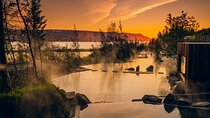  Forest Lagoon and Northern Lights Guided Night Tour 