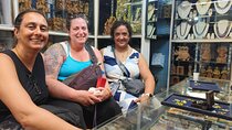 Guided Shopping Tour In Mumbai