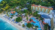 Montego Bay Airport and Jewel Dunn's River Beach Private Shuttle