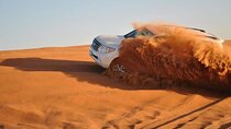 Dubai Desert Safari Dune Bashing ,Sandboarding and BBQ Dinner