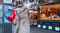 A Christmas Private Walking Tour to Toronto’s Holiday Magic 