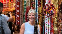 3-Hour Mumbai Markets, Temples & Street Food Experience