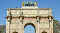 Private Family Treasure Hunt in the Louvre Museum