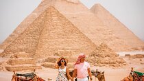 Private Tour of Giza Pyramids and Camel with Nile Dinner Cruise 