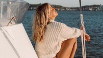 Lisbon: Catamaran Luxury Sunset and Wine Tour