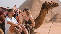 Pyramids Giza and Egyptian Museum in Private Guided Tour and Vehicle