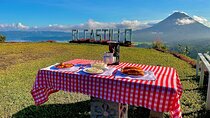 Views Of heaven, peasant afternoons Volcano & Lake