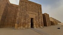 Day tour of wonders pyramids in Egypt 