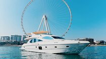 Dubai Marina 1hr Yacht tour with Drinks 