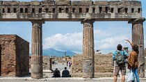 From Sorrento: Pompeii and Mount Vesuvius Day Trip with Guide