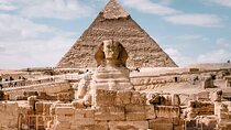 Cairo Day Trip Pyramids, Egyptian Museum & Lunch - Hurghada
