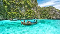 Phuket: Phi Phi and Bamboo Islands Day Trip with Buffet Lunch