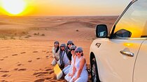 Private Evening Desert Safari with BBQ Dinner & Sand Boarding 