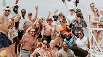 Negril Catamaran: Morning Sail with Snorkeling, DJ & Rick’s Cafe