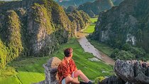 Hanoi: Deluxe Tour Discover Hoa Lu, Trang An Grottoes, Mua Caves