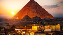 Back in time to the Pyramids builders and the Royal Kings