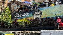 Private Walking Tour in Barrio Escobar