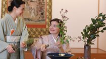 Private Japanese Traditional Flower Arrangement in Tokyo
