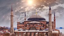 Guided Istanbul Sultanahmet Old City Tour with Lunch and Transfer