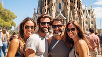 Barcelona Sagrada Familia Guided Tour with skip the line ticket