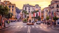 From Naples station to Sorrento with a 2 hours stop in Pompeii