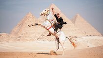 Pyramids of Giza Photoshoot & Tour with Camel, Horse & Shopping