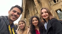 Sagrada Familia Evening Private Tour with Expert Guide