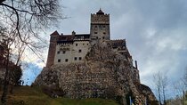 Dracula's Castle with Peles Castle and Brasov Day Trip