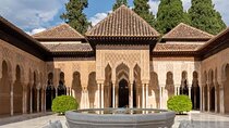 La Alhambra and Generalife Group Tour from Malaga Port