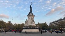 Paris: Le Marais District Guided Walking Tour with Tastings