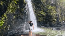 Ubud Private Guided Tour to Mengening Temple and Hidden waterfall
