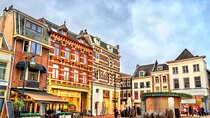 Private transfer: Amsterdam to Arnhem, 2h Stop in Apenheul Park