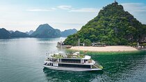 Hanoi to Halong Bay : Day Cruise with Buffet, Jacuzzi & Limousine