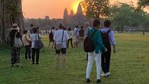  Golden Sunrise at Angkor Wat Private Guided Tour 